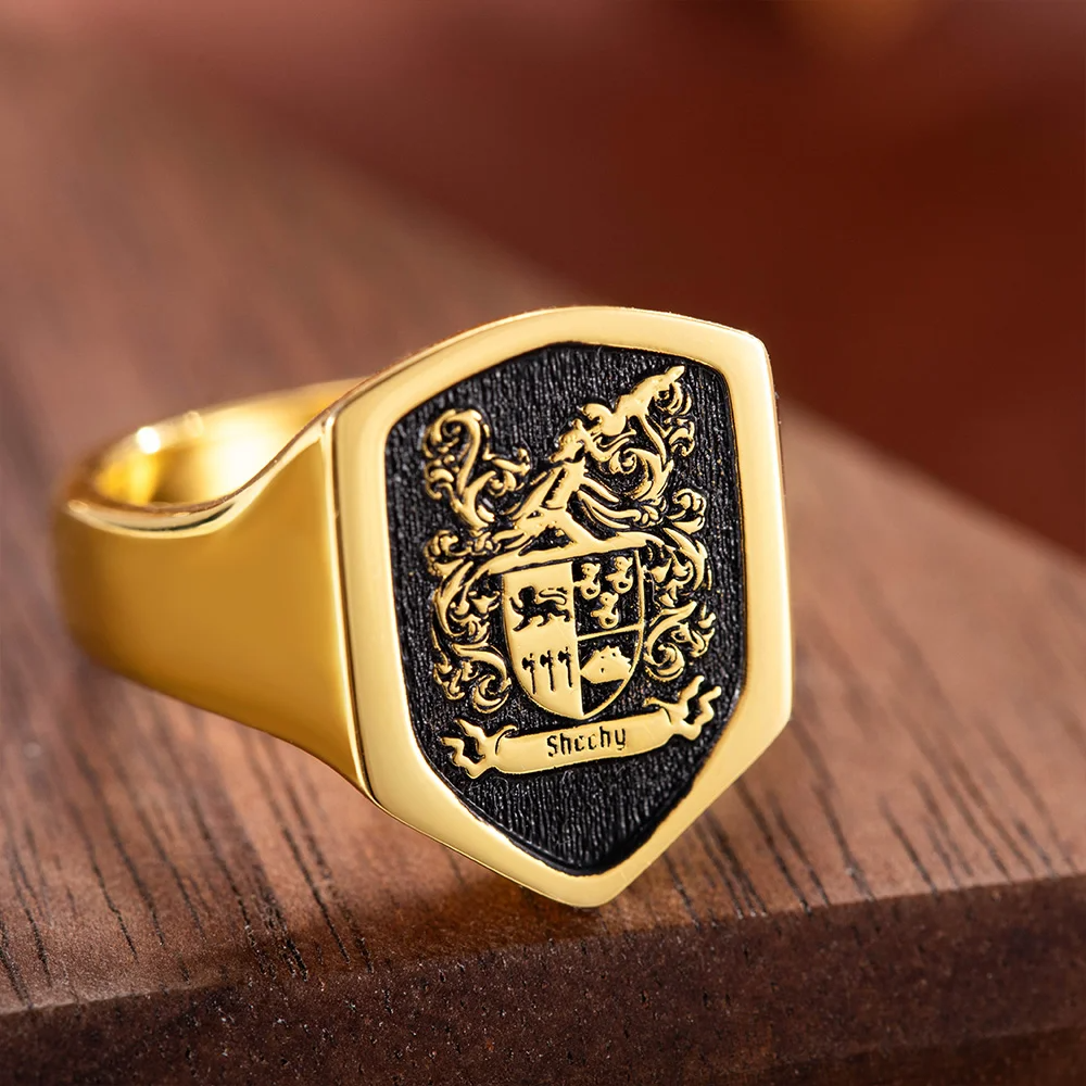 Personalised Classical Coat of Arms Family Crest Shield Signet Ring Jewellery with Engraving Text Birthday Gift for Family