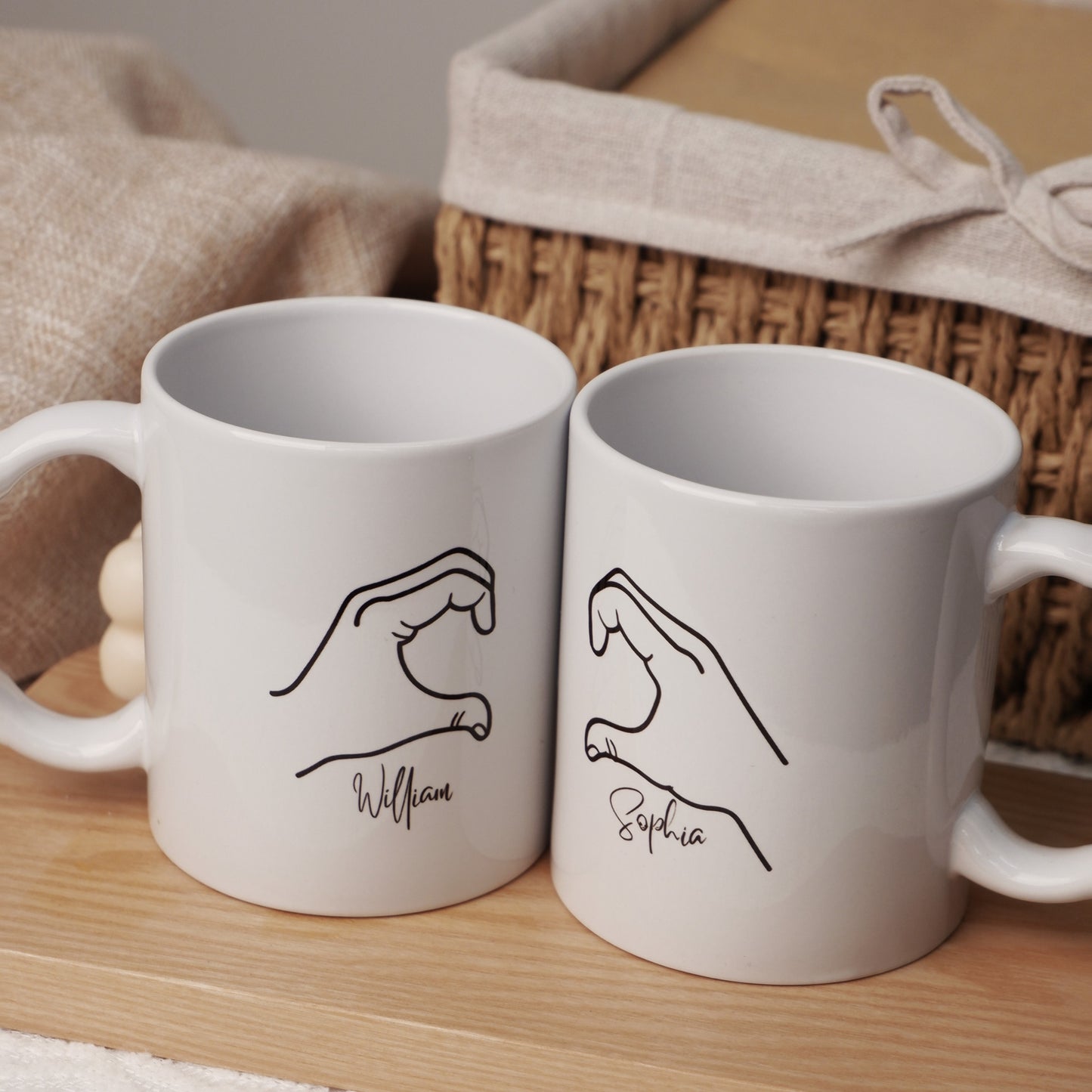 Personalized Matching Heart Hands Coffee Mug Set – Custom Name Couple Mugs for Anniversary, Valentine’s Day & Christmas Gifts