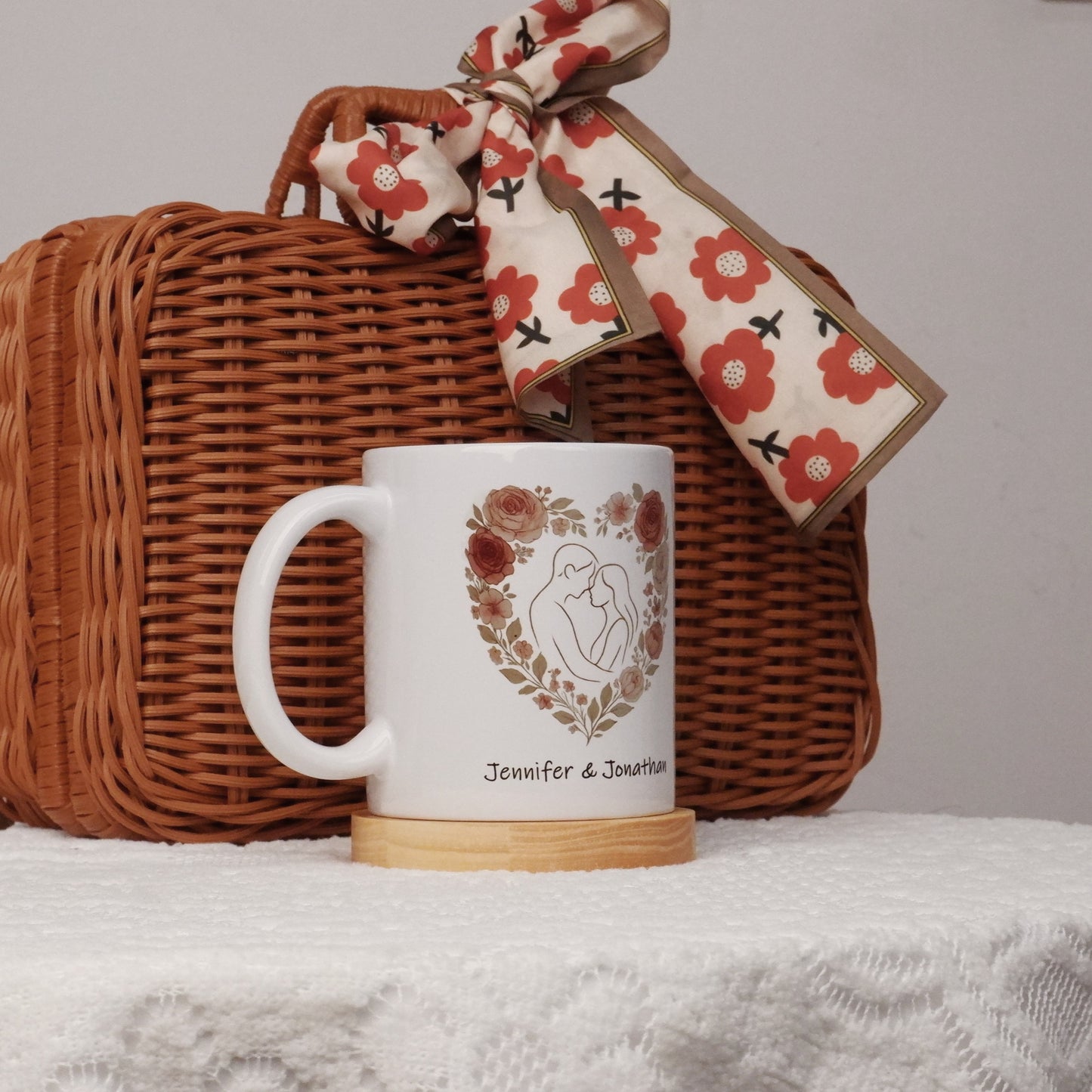 Personalized Floral Heart Couple Mug with Custom Name – Romantic Gift for Her on Valentine’s Day, Anniversary or Wedding