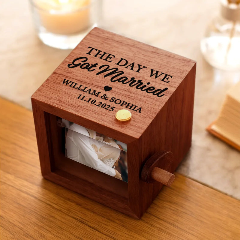 Custom Photo The Date We Became Mr & Mrs Wedding Couple - Personalized Flipbook Frame Animation Machine