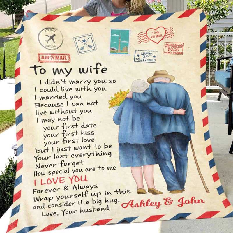 To My Wife I Love You Old Couple Letter Style Personalized Fleece Blanket - Romantic Gift For Couples