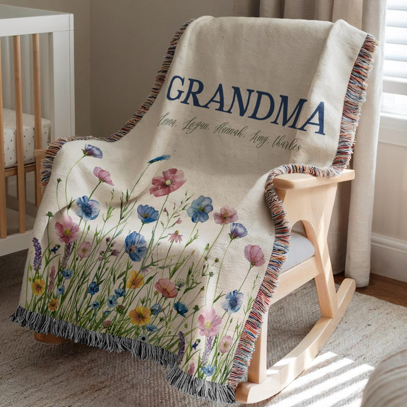 Soft Floral Custom Name Woven Blanket – Unique Gift for Mom or Grandma