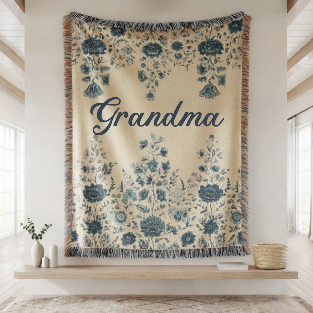 Custom Name Vintage Floral Woven Blanket – Personalized Gift for Mom, Grandma